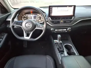 Nissan Altima 2025 AWD 2.5 SV 4dr Sedan