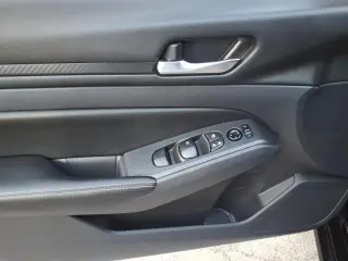 Nissan Altima 2025 AWD 2.5 SV 4dr Sedan