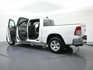 Ram 1500 2022 4x4 Big Horn 4dr Crew Cab 5.6 ft. SB Pickup