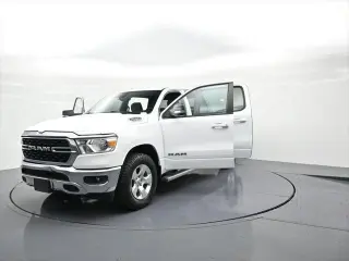 Ram 1500 2022 4x4 Big Horn 4dr Crew Cab 5.6 ft. SB Pickup