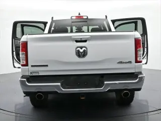 Ram 1500 2022 4x4 Big Horn 4dr Crew Cab 5.6 ft. SB Pickup