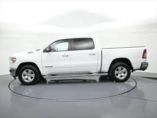 Ram 1500 2022 4x4 Big Horn 4dr Crew Cab 5.6 ft. SB Pickup