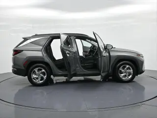 Hyundai TUCSON 2024 SEL Fleet 4p SUV
