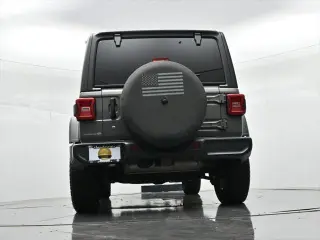 Jeep Wrangler Unlimited 2018 4x4 Sport 4 puertas SUV (lanzamiento a mitad de año)