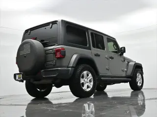Jeep Wrangler Unlimited 2018 4x4 Sport 4 puertas SUV (lanzamiento a mitad de año)