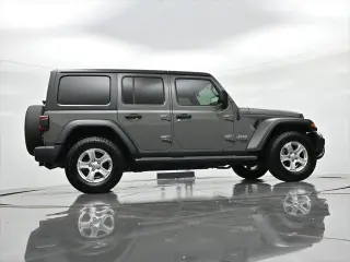 Jeep Wrangler Unlimited 2018 4x4 Sport 4 puertas SUV (lanzamiento a mitad de año)