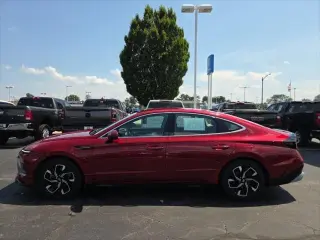 Hyundai SONATA 2024 tracción en las cuatro ruedas SEL sedán de 4 puertas