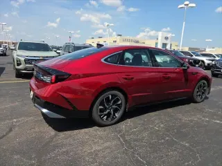 Hyundai SONATA 2024 tracción en las cuatro ruedas SEL sedán de 4 puertas