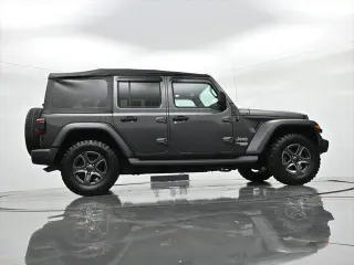 Jeep Wrangler Unlimited 2018 4x4 Sport 4p SUV (lanzamiento de mitad de año)