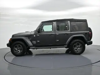 Jeep Wrangler Unlimited 2018 4x4 Sport 4p SUV (lanzamiento de mitad de año)