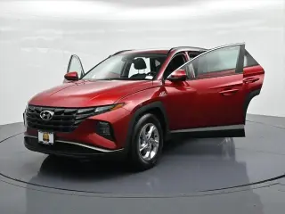 Hyundai TUCSON 2024 SEL SUV 4 puertas