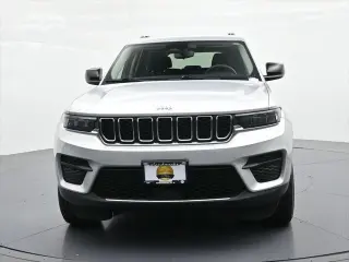 Jeep Grand Cherokee 2023 4x4 Laredo 4p SUV