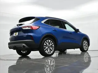 Ford Escape 2022 AWD Titanium SUV de 4 puertas