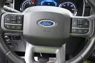 Ford F-150 2023 4x4 XLT 4 puertas SuperCrew 6.5 ft caja corta