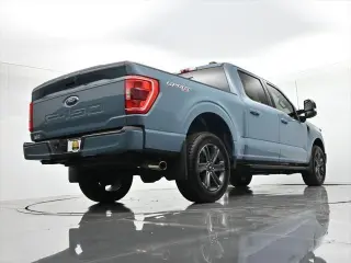 Ford F-150 2023 4x4 XLT 4 puertas SuperCrew 6.5 ft caja corta