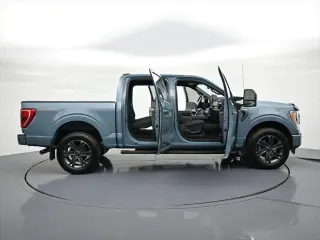 Ford F-150 2023 4x4 XLT 4 puertas SuperCrew 6.5 ft caja corta