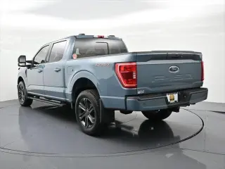Ford F-150 2023 4x4 XLT 4 puertas SuperCrew 6.5 ft caja corta