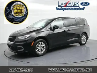 Chrysler Pacifica 2024 Touring L Minivan 4p