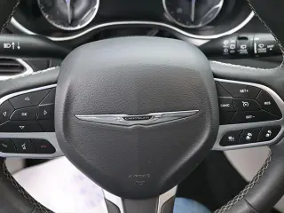 Chrysler Pacifica 2023 Touring L Minivan 4p