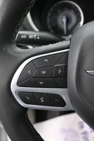 Chrysler Pacifica 2023 Touring L Minivan 4p