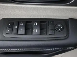 Chrysler Pacifica 2023 Touring L Minivan 4p