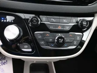 Chrysler Pacifica 2023 Touring L 4 puertas minivan