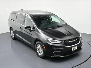 Chrysler Pacifica 2023 Touring L 4 puertas minivan