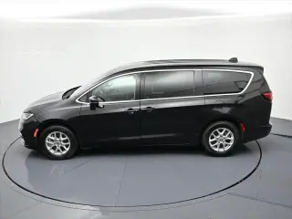 Chrysler Pacifica 2023 Touring L 4 puertas minivan