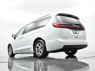Chrysler Pacifica 2023 Limited 4dr Furgoneta Mini