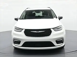Chrysler Pacifica 2023 Limited 4dr Furgoneta Mini