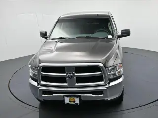 Ram 2500 2018 4x4 SLT 6 plazas Cabina Completa Estribos Laterales 6.3 pies