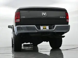 Ram 2500 2018 4x4 SLT 6 plazas Cabina Completa Estribos Laterales 6.3 pies
