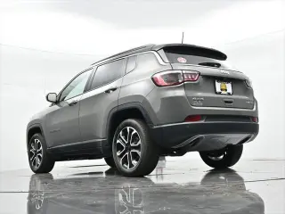 Jeep Compass 2023 4x4 Limited SUV de 4 puertas