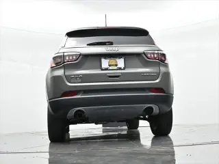 Jeep Compass 2023 4x4 Limited SUV de 4 puertas