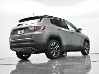 Jeep Compass 2023 4x4 Limited SUV de 4 puertas