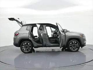 Jeep Compass 2023 4x4 Limited SUV de 4 puertas