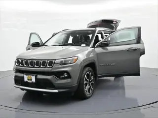 Jeep Compass 2023 4x4 Limited SUV de 4 puertas