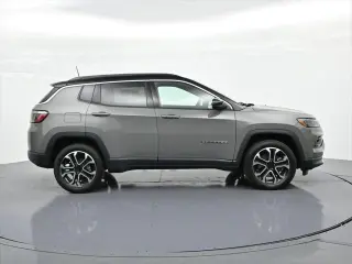 Jeep Compass 2023 4x4 Limited SUV de 4 puertas
