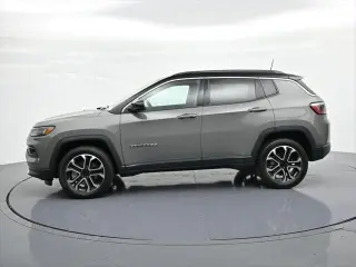 Jeep Compass 2023 4x4 Limited SUV de 4 puertas