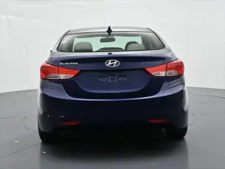 Hyundai ELANTRA 2013 GLS Sedán 4p 6M