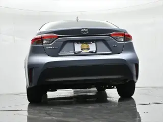 Toyota Corolla 2024 LE Sedán de 4 puertas