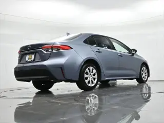 Toyota Corolla 2024 LE Sedán de 4 puertas
