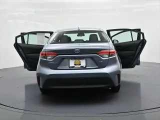 Toyota Corolla 2024 LE Sedán de 4 puertas