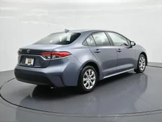 Toyota Corolla 2024 LE Sedán de 4 puertas