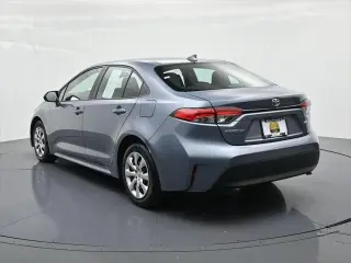 Toyota Corolla 2024 LE Sedán de 4 puertas