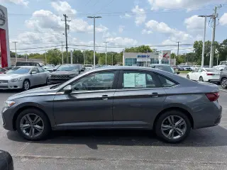 Volkswagen Jetta 2024 SE 4dr Sedan