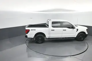 Ford F-150 2025 4x4 XL 4dr SuperCrew 5.5 ft. SB