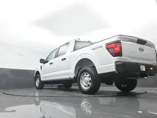 Ford F-150 2025 4x4 XL 4dr SuperCrew 5.5 ft. SB