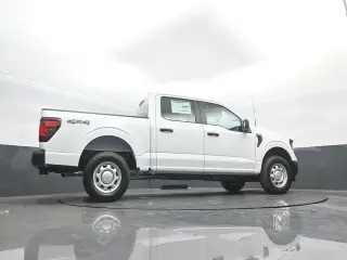 Ford F-150 2025 4x4 XL 4dr SuperCrew 5.5 ft. SB
