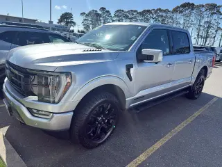 Ford F-150 2023 4x4 Lariat 4dr SuperCrew 5.5 ft. SB